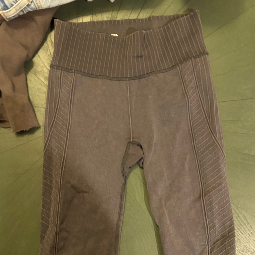 Women’s All In Motion Size XS leggings